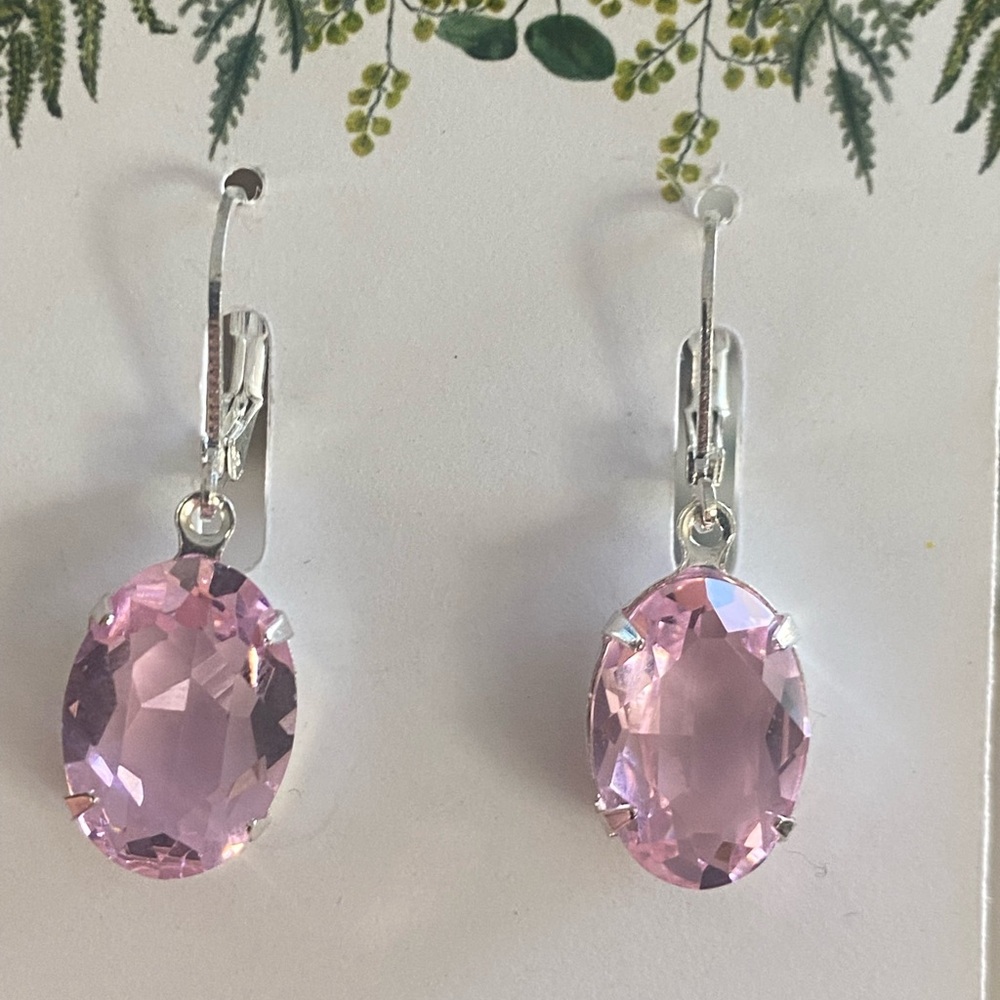 ๐Sparkly Pink Oval Crystal Drop Earrings - Picture 6 of 6